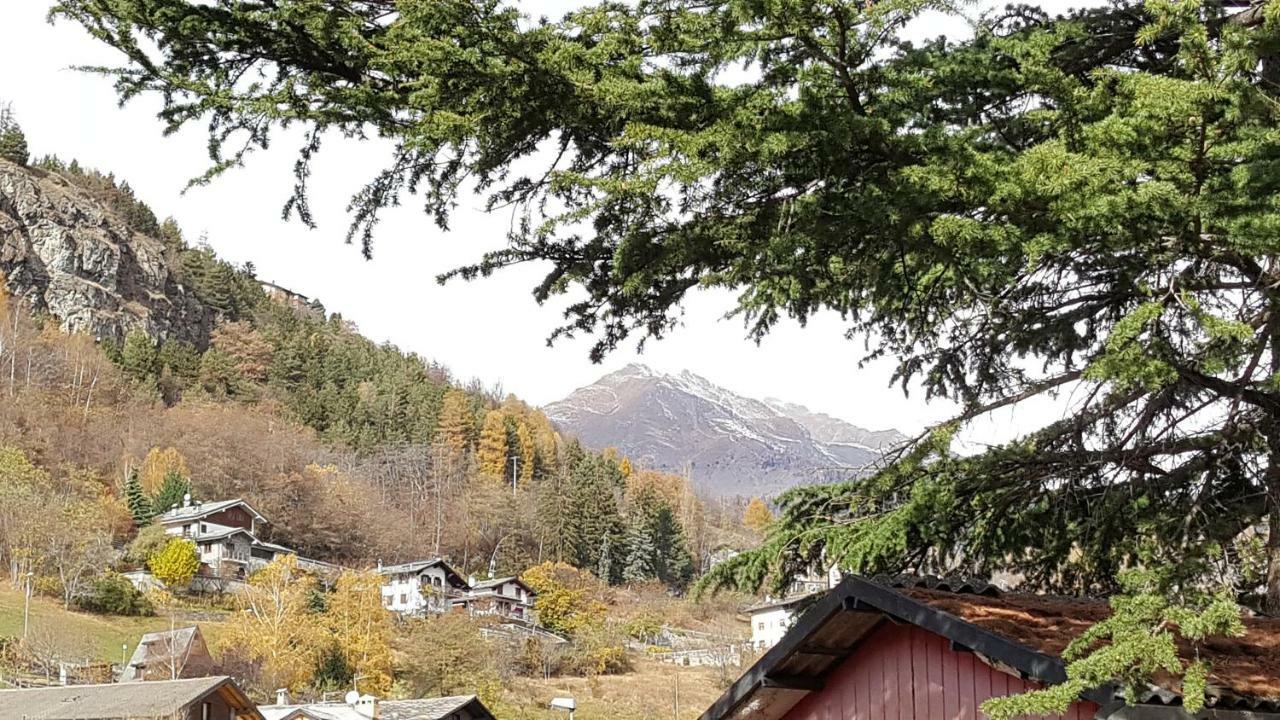La Tour Leilighet Gignod Eksteriør bilde